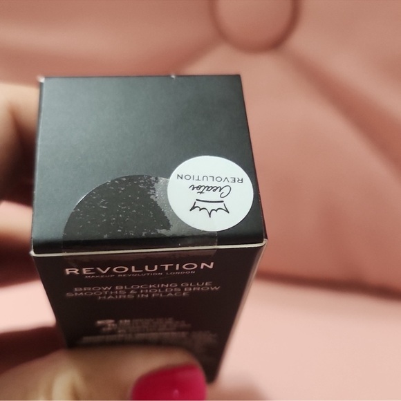 Revolution Brow Block Glue – 0.42 oz / 12g - Picture 3 of 3